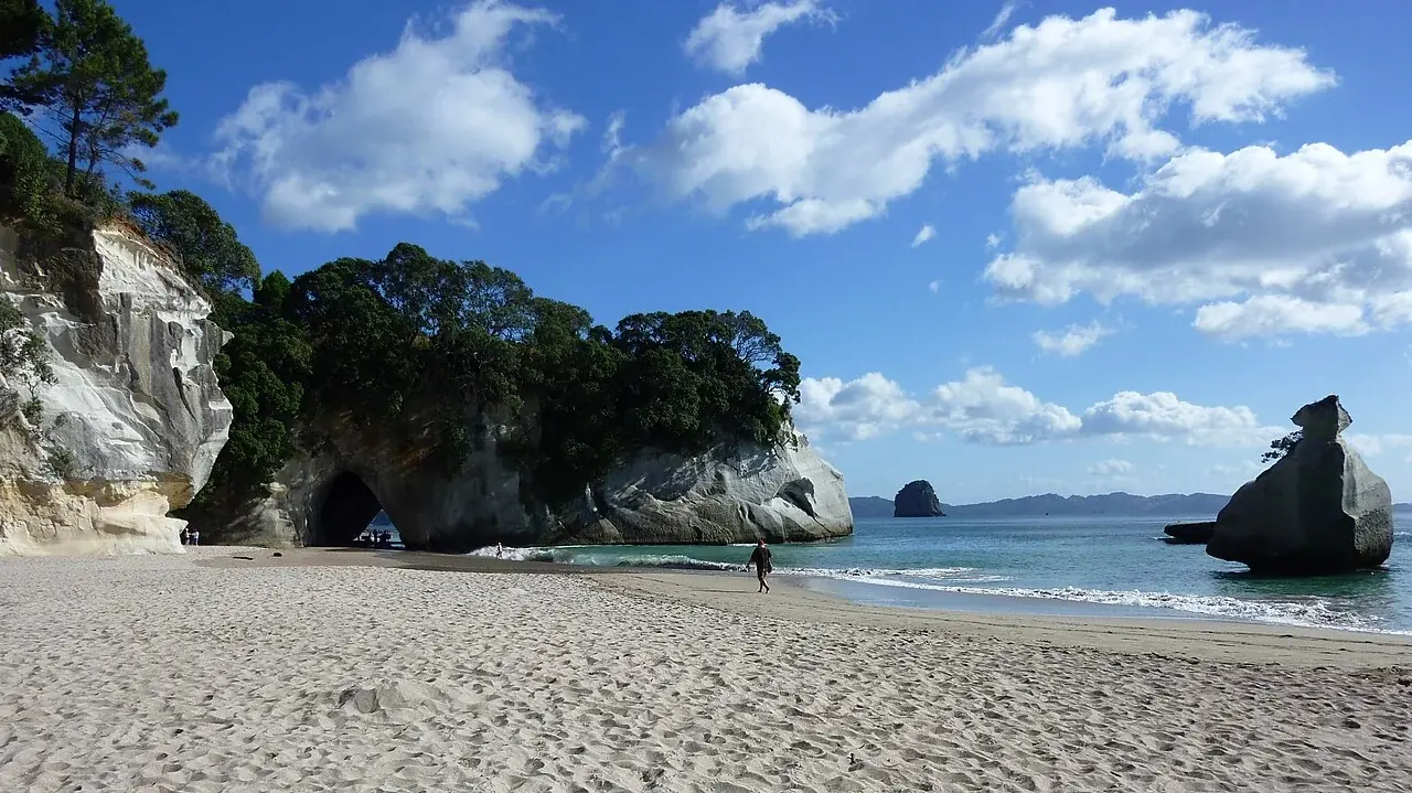 Cathedral Cove · autre regard